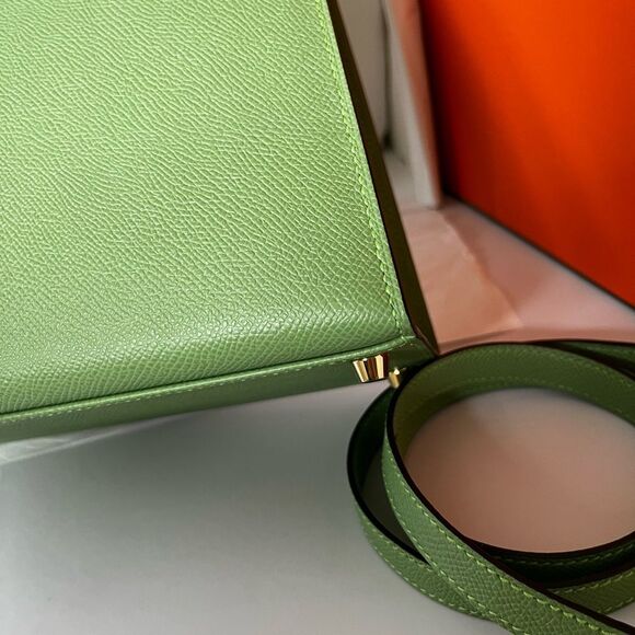 Hermes Kelly 28 Vert Criquet Epsom Sellier Green stamp Z - Picture 7 of 16